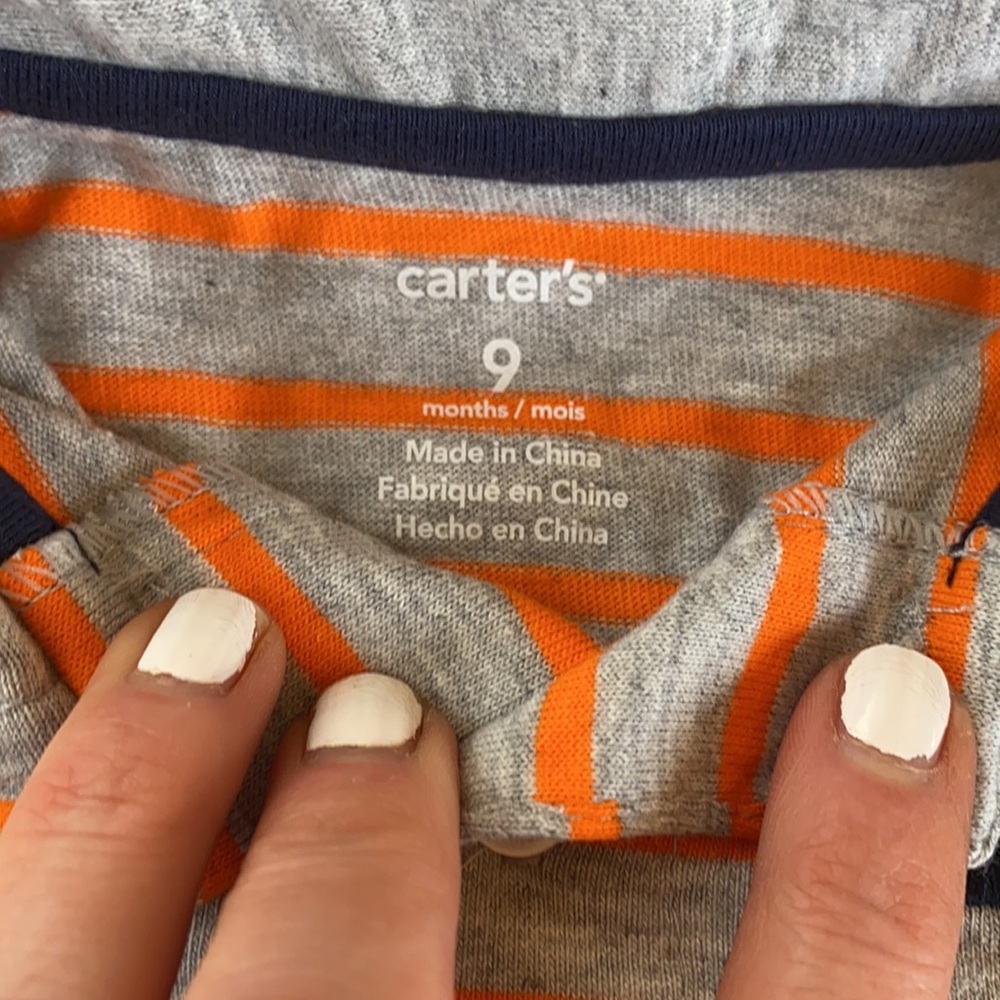 🔴5/$25🔴 Carter’s shorts onesie - Picture 2 of 2
